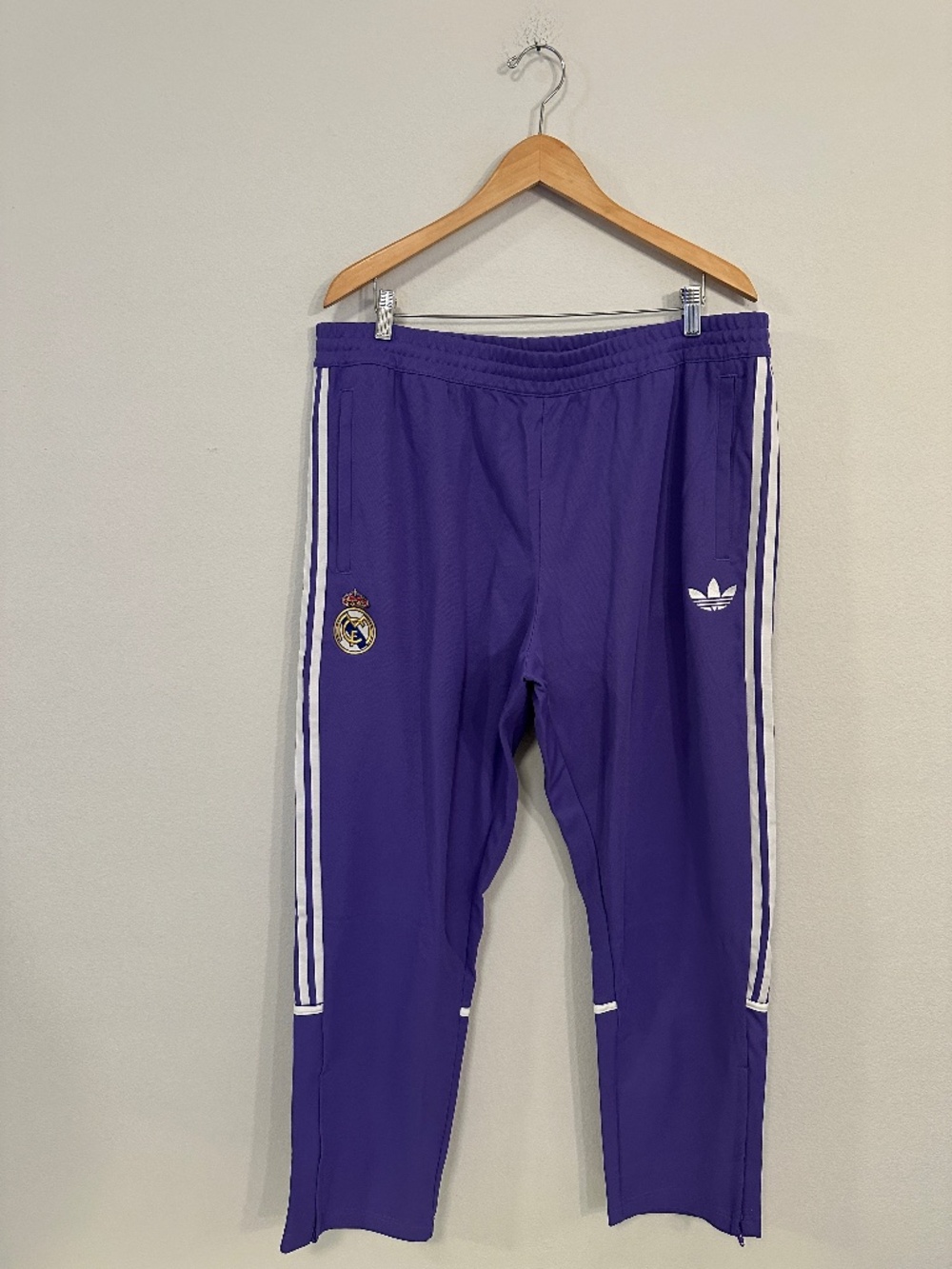 adidas Real Madrid LFSTLR Purple Track Pants Men's 2XL NWT KC7787